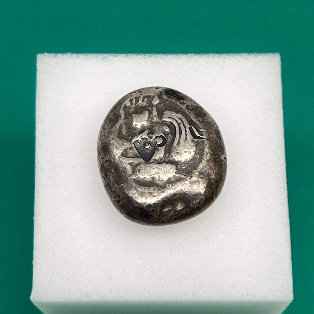 慶長豆板銀（一部大黒）約8.57g No.2133 - メルカリ