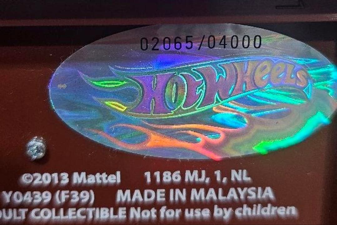 ミニカー Hot Wheels M&M's Volkswagen Kool Kombi