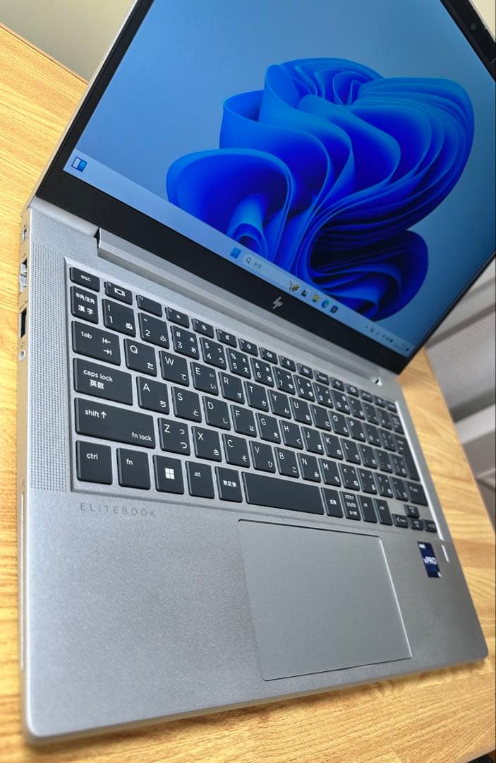 超美品 HP ノートパソコン Corei5 gen12,8/256,サクサク動く - メルカリ