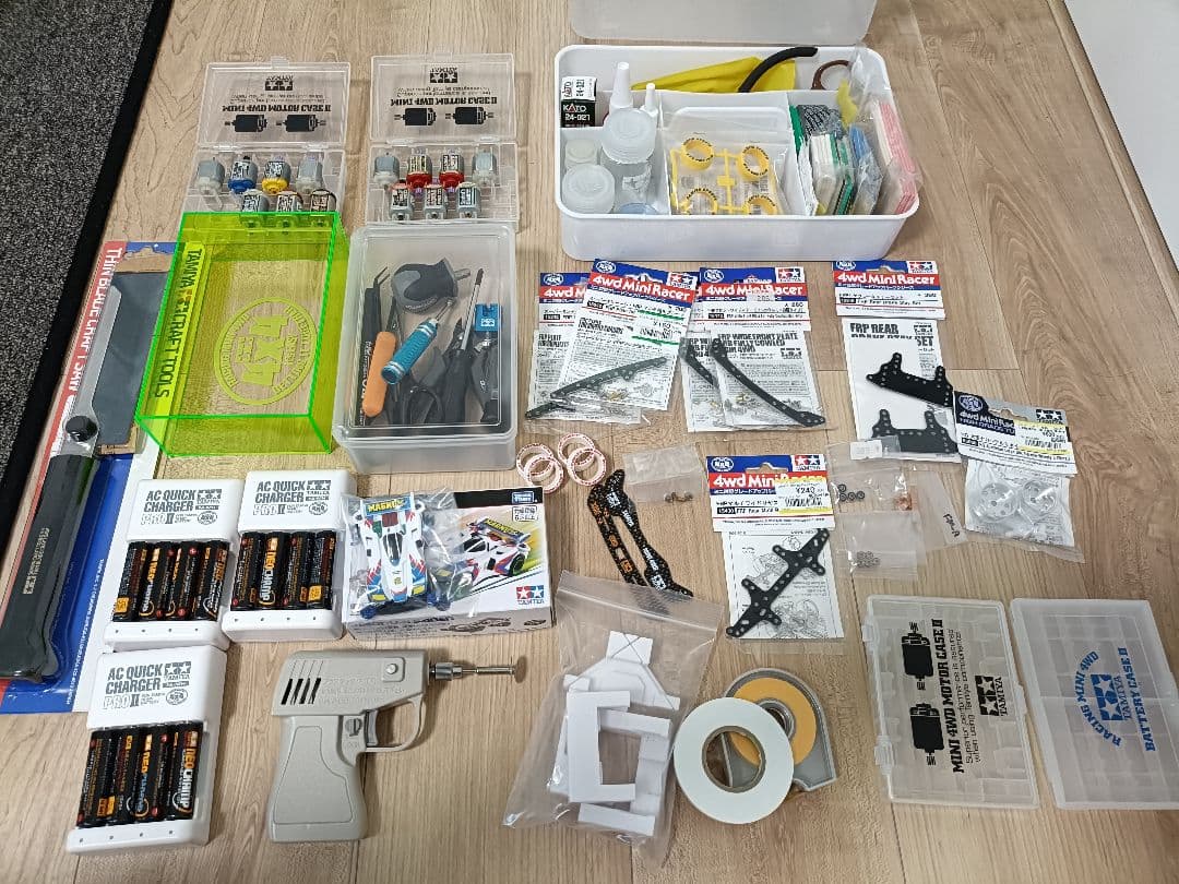 ミニ四駆　引退品　パーツ、工具など