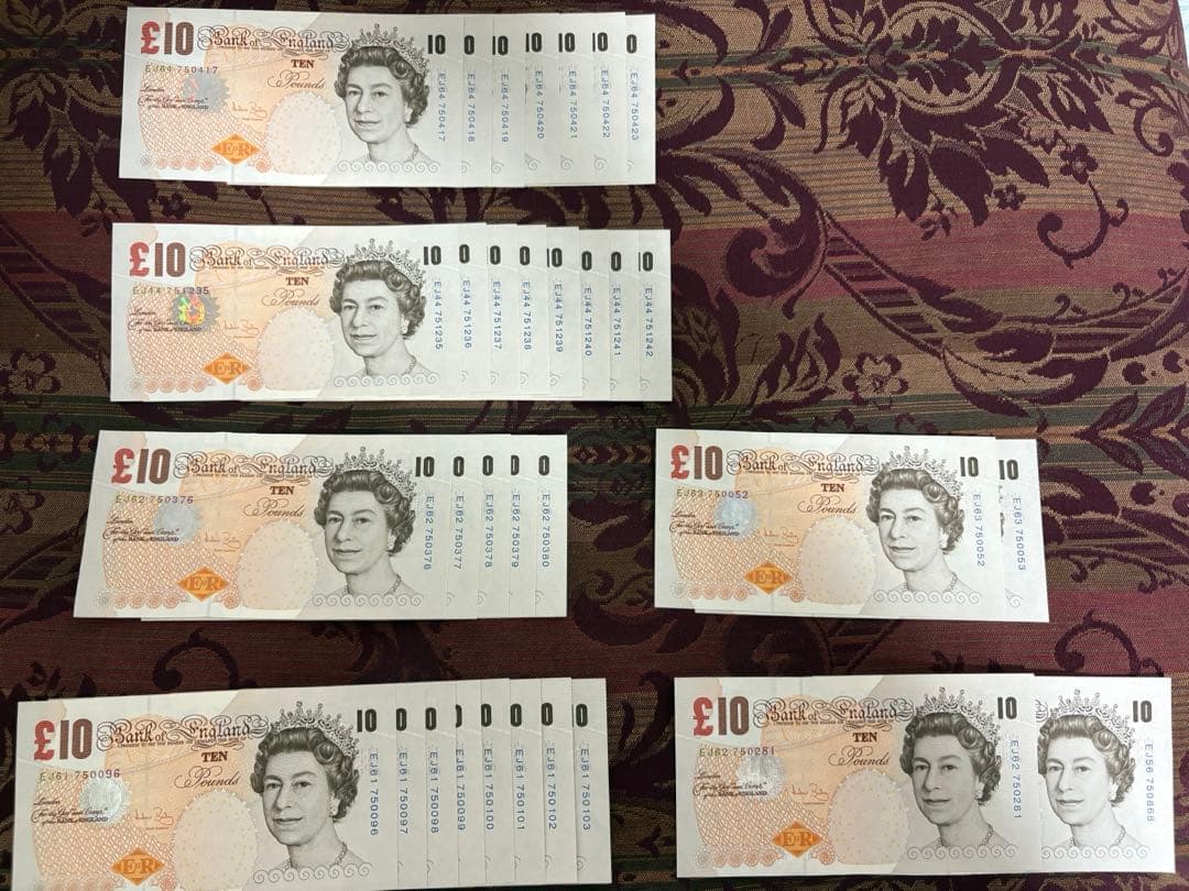 芙*子様 イギリス旧紙幣10ポンド32枚5ポンド16枚合計400ポン
