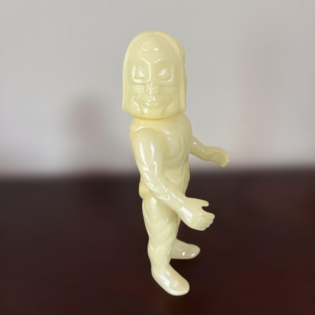 M1号 ダダ ウルトラマン 三面怪人 未塗装 蓄光成 ソフビ