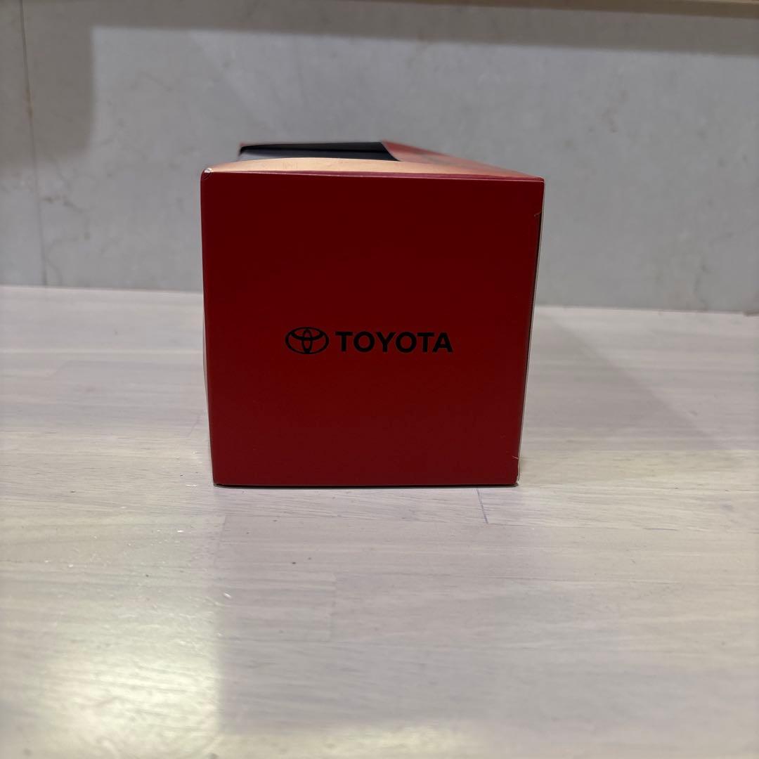 TOYOTA C-HR ミニカー 黒