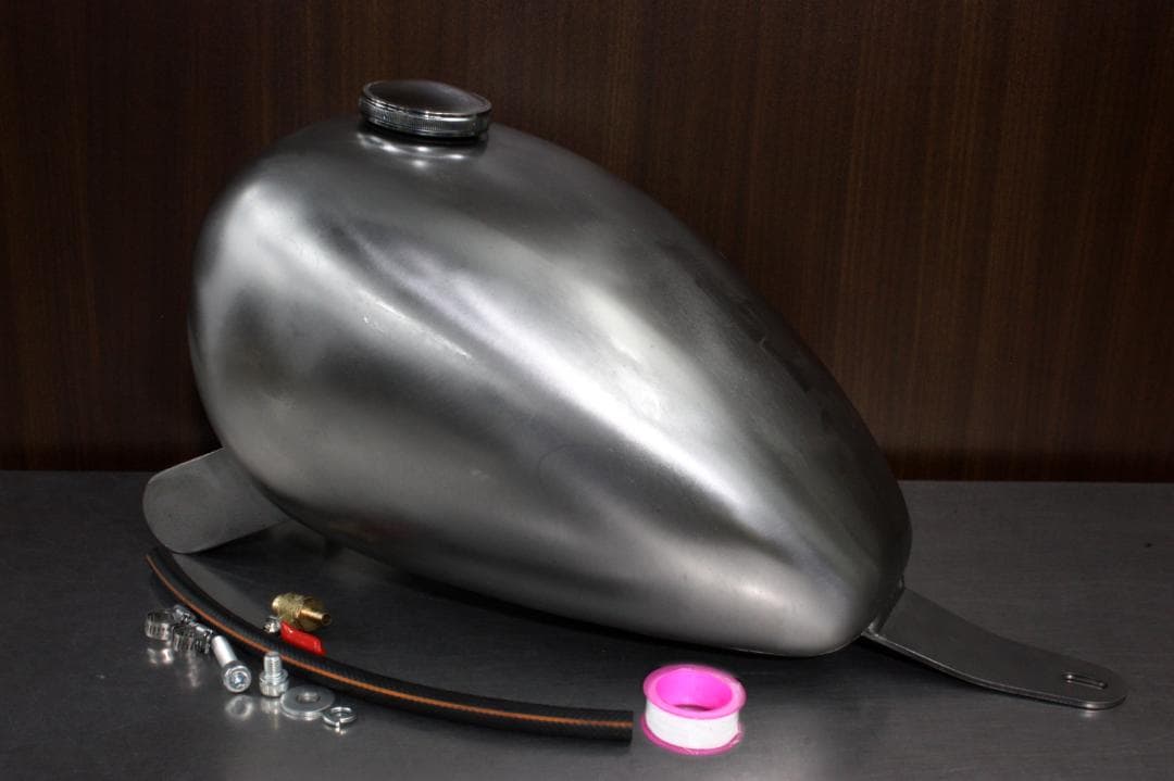 ☆-25 未使用新品 ビラーゴ250 ピーナッツタンクKIT 説明書付き - メルカリ