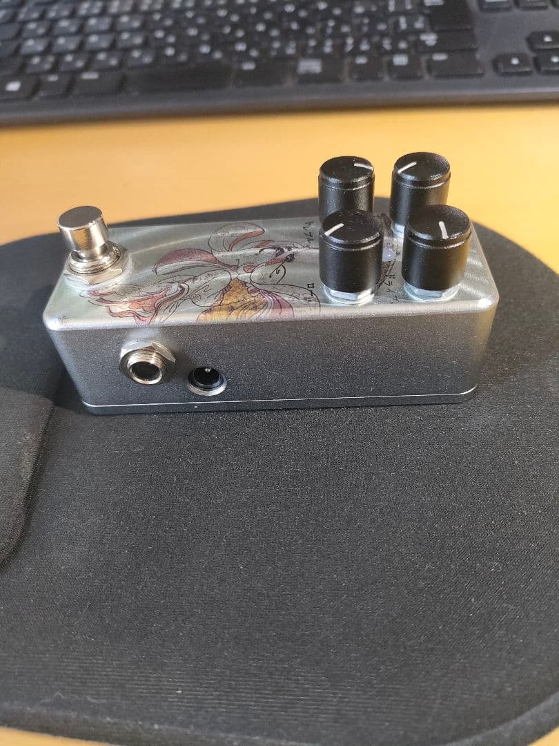 ギター STRAWBERRY RED OVERDRIVE 4K