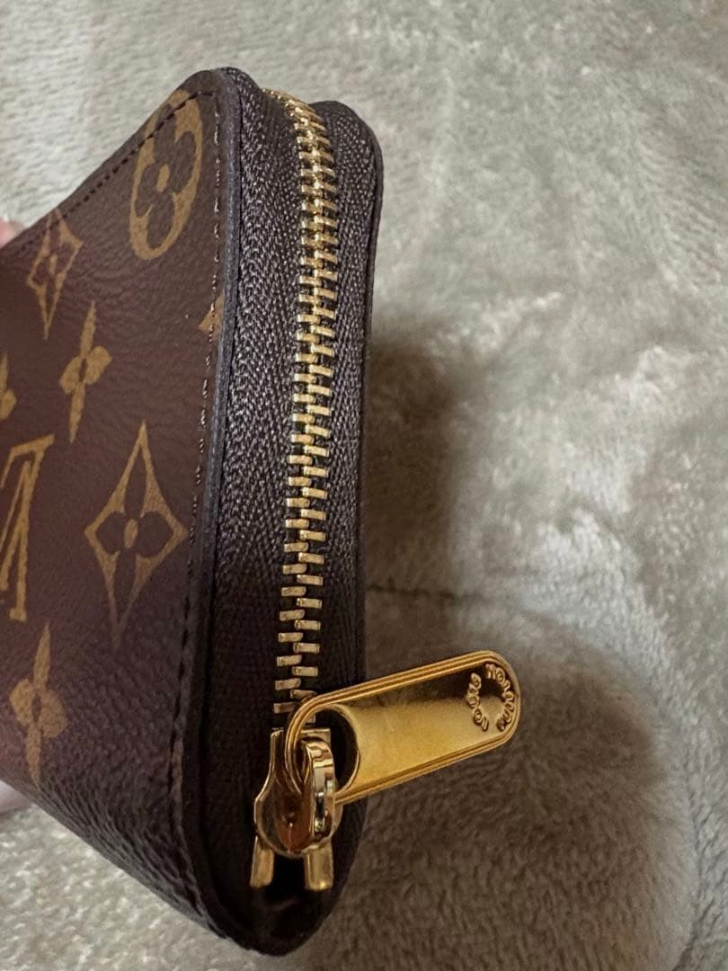 Louis Vuitton ジッピー・パース
