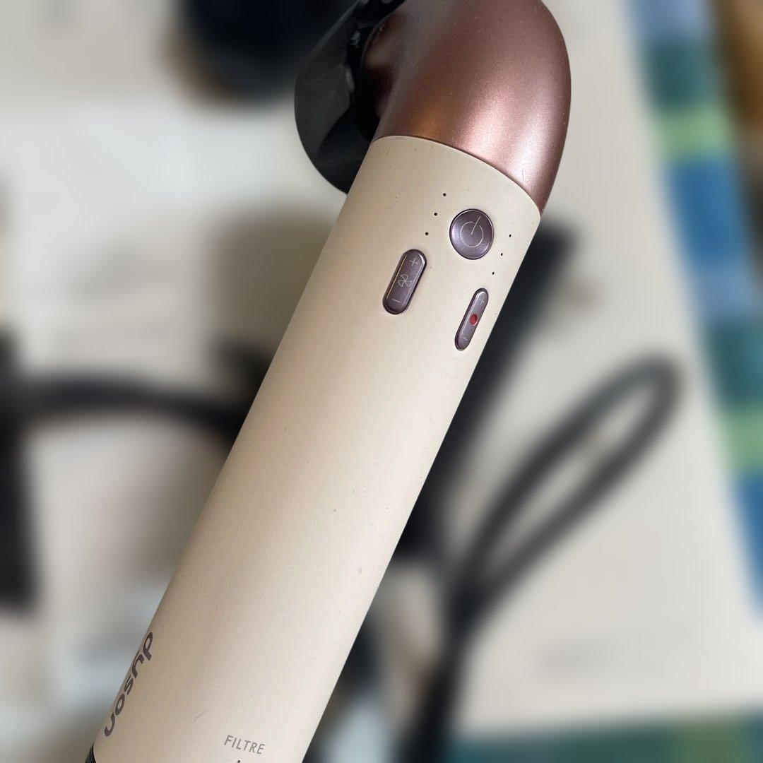 美品！Dyson Supersonic rドライヤー