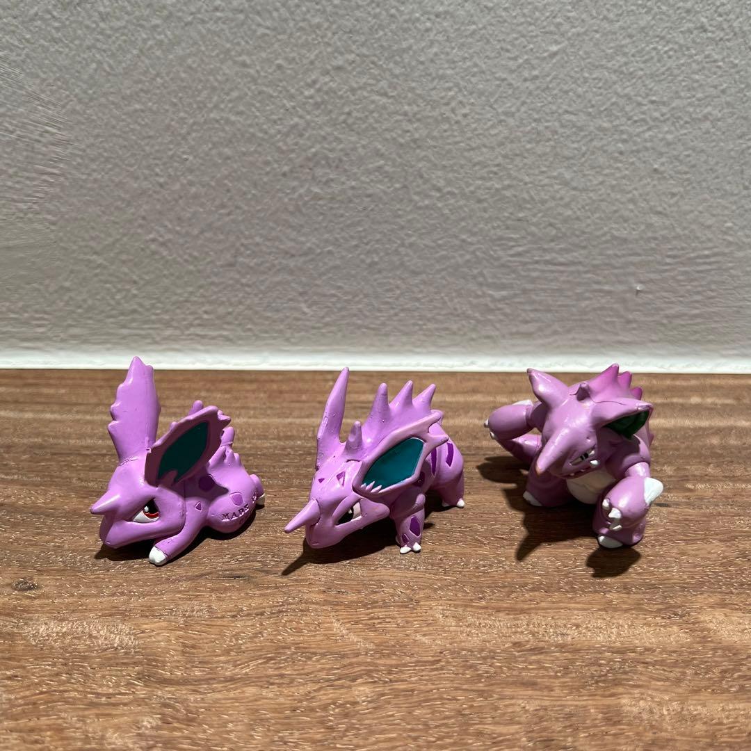 ポケモン フィギュア モンコレ ニドラン ニドリーノ ニドキング
