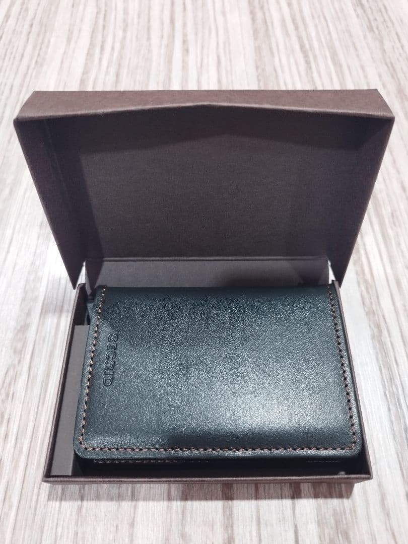 SECRID カードプロテクター カードケース