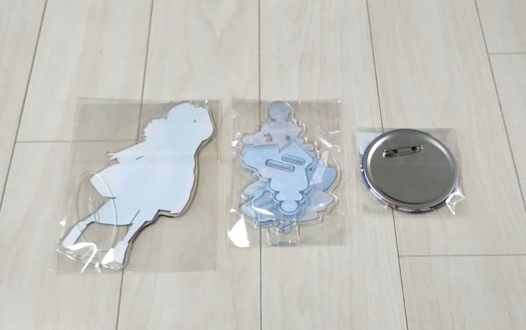 あおぎり高校　春雨麗女　デビュー記念　5周年　アクリルスタンド　缶バッジ