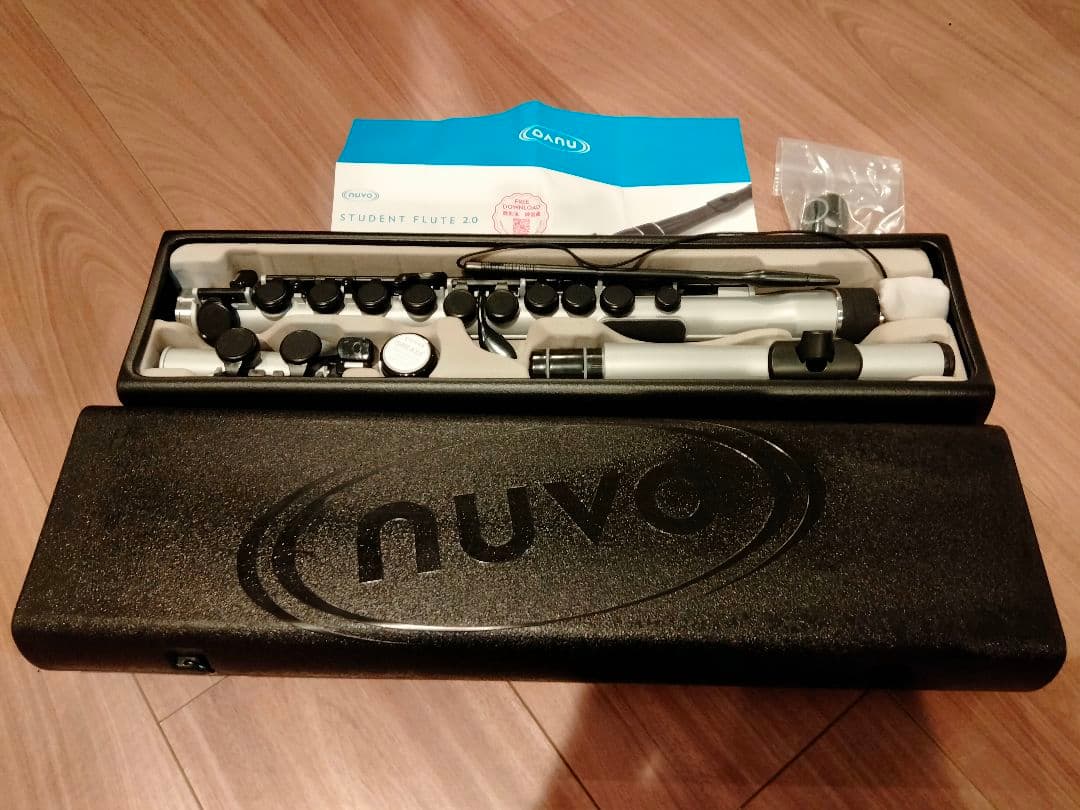 趣味・スポーツ・実用 NUVO Student Flute 2.0 (Silver/Black) 趣味・スポーツ・実用 NUVO Student Flute 2.0 (Silver/Black) 趣味
