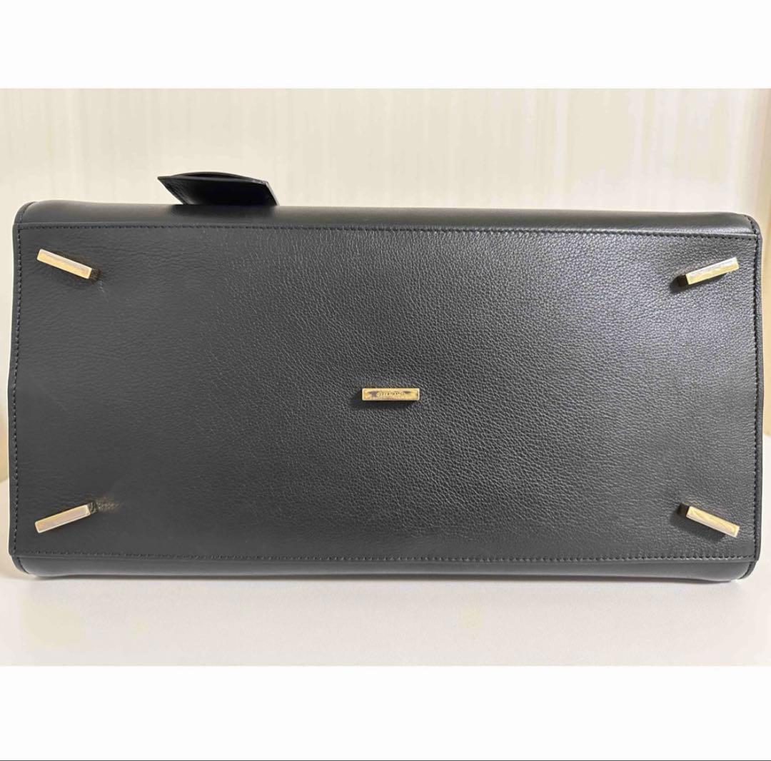 SalvatoreFerragamo hug ガンチーニ スモール ハンドバッグ