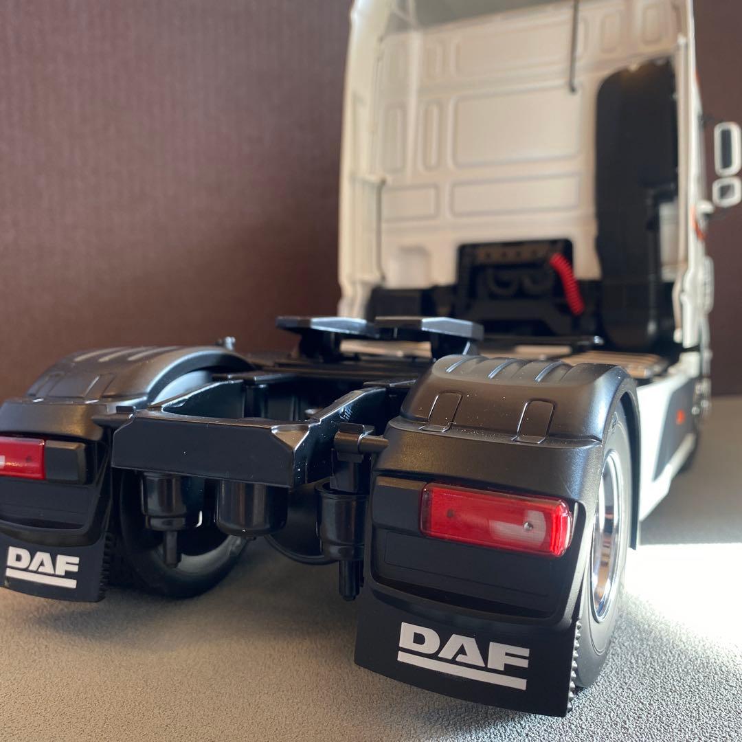 1/18 ダフXF スペースキャブ　　⚠️やや難あり