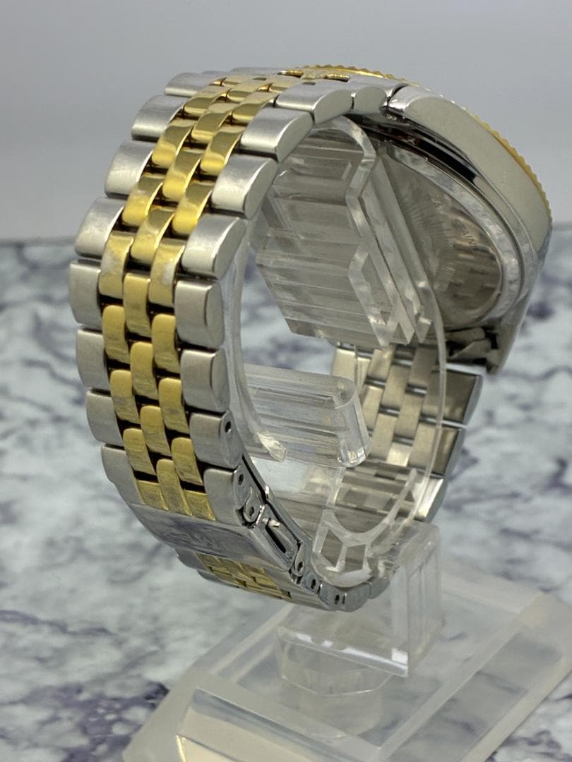 TIMEX　タイメックス　Waterbury　M903　ゴールド　風防傷あり