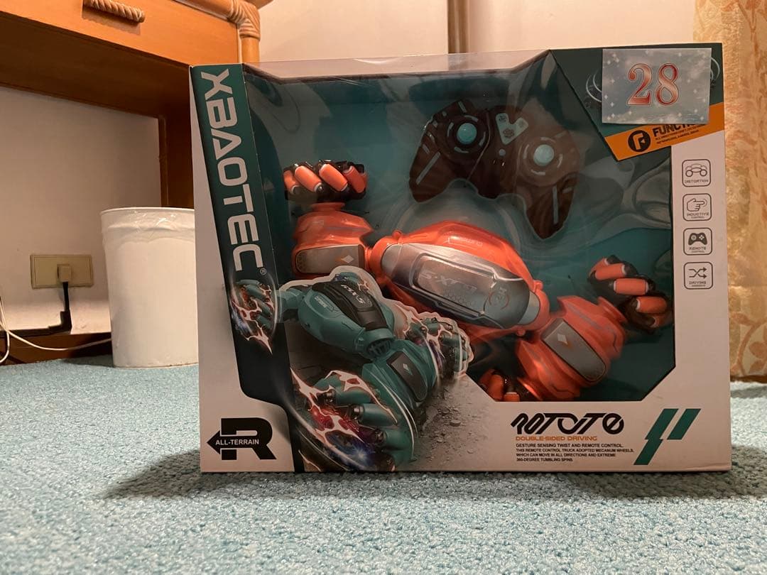 XBAOTEC スタントカー オレンジと青　IMPACT ROTATING