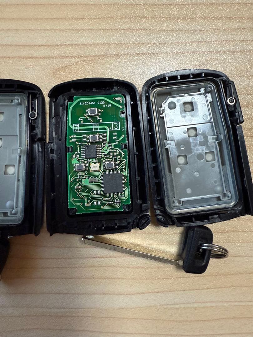 トヨタ純正 アルファード スマートキー (4つボタン) 2個 送料込み