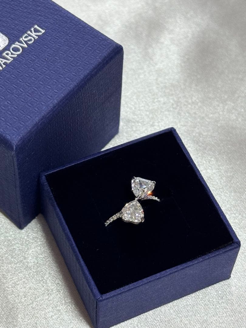 スワロフスキーAttract Soul オープンリング