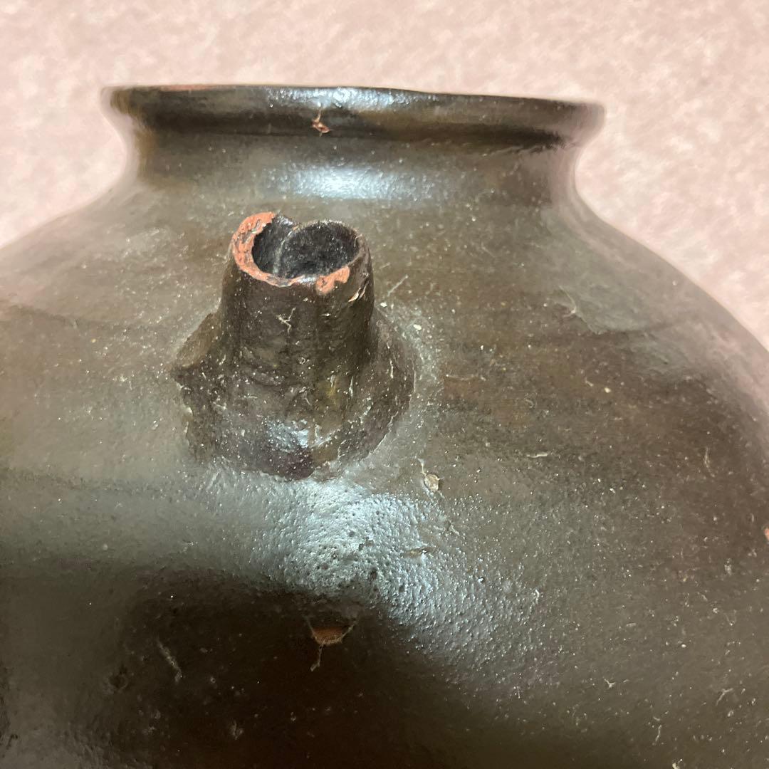 アンティークな黒色 陶器 注ぎ口付き壺 2025年最新】注ぎ口付きの