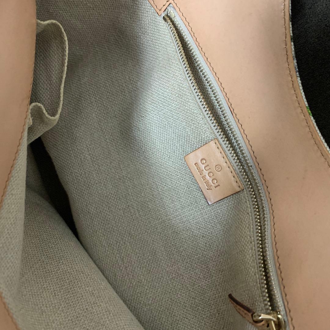 むぎ出品⭐︎GUCCIフローラ　花柄キャンバス製トートバッグ