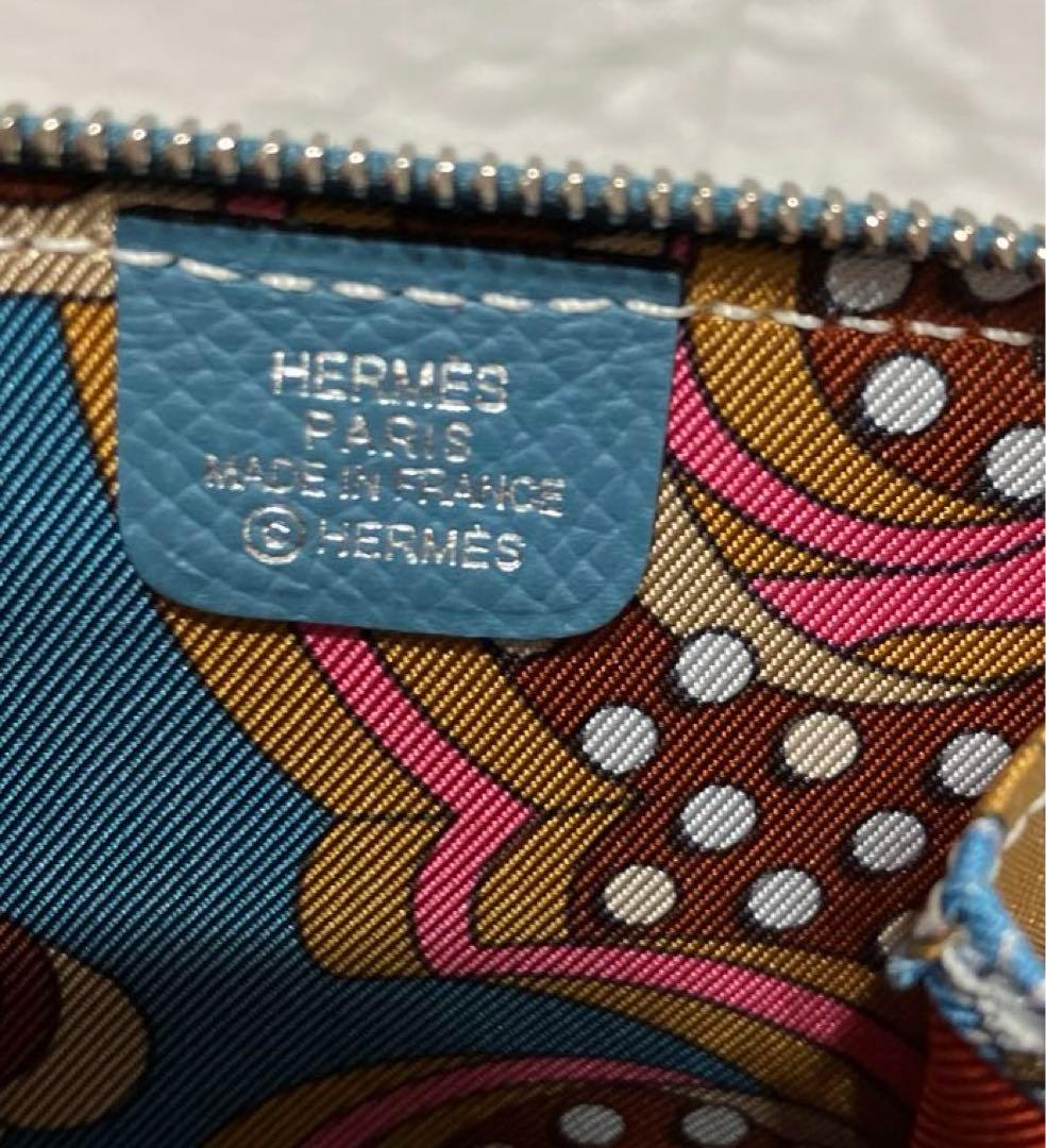 新品　HERMES アザップ　シルクインコンパクト　ケース ブルージーン