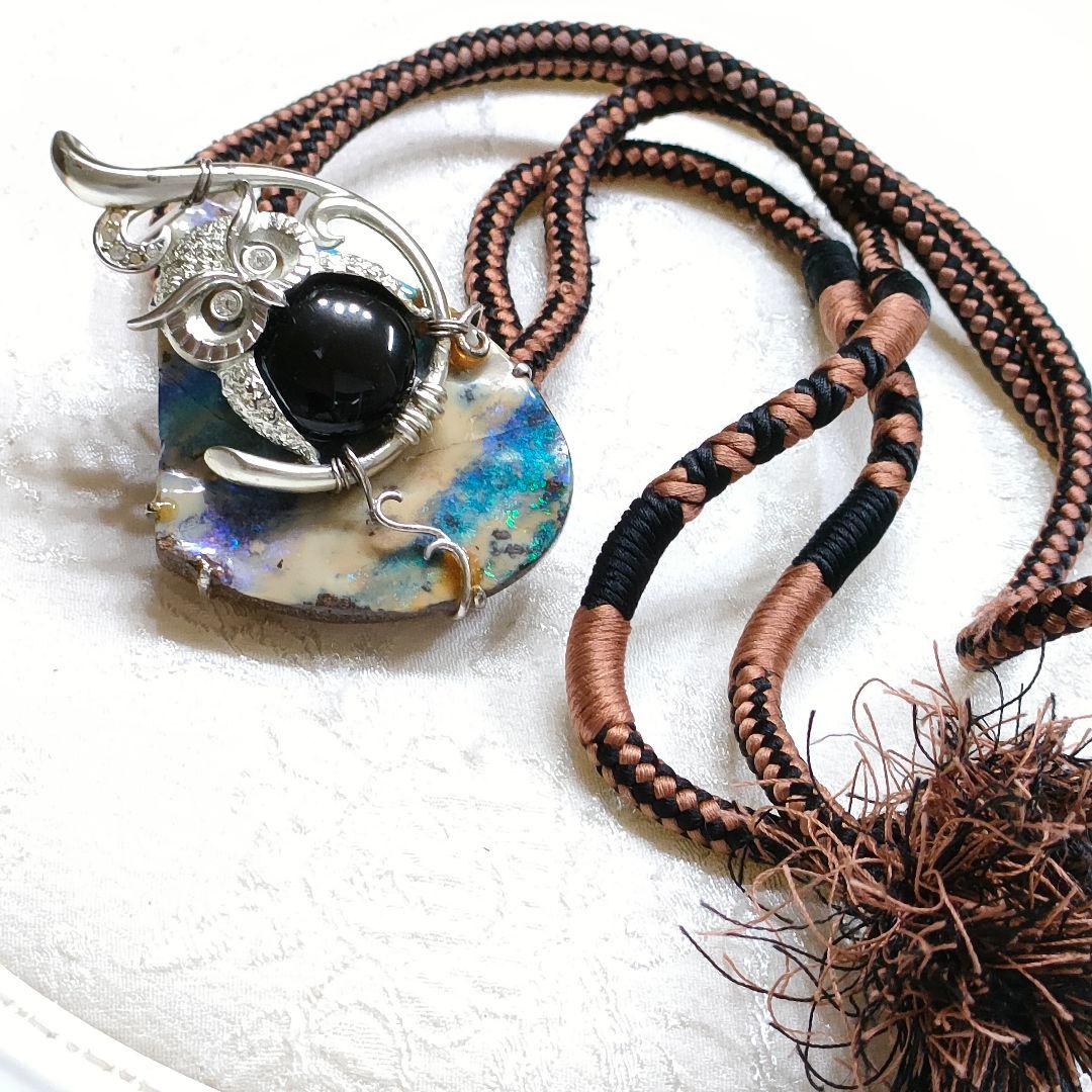 江月】本珊瑚 素晴らしい細工の龍彫刻のループタイ 20g カラーストーン