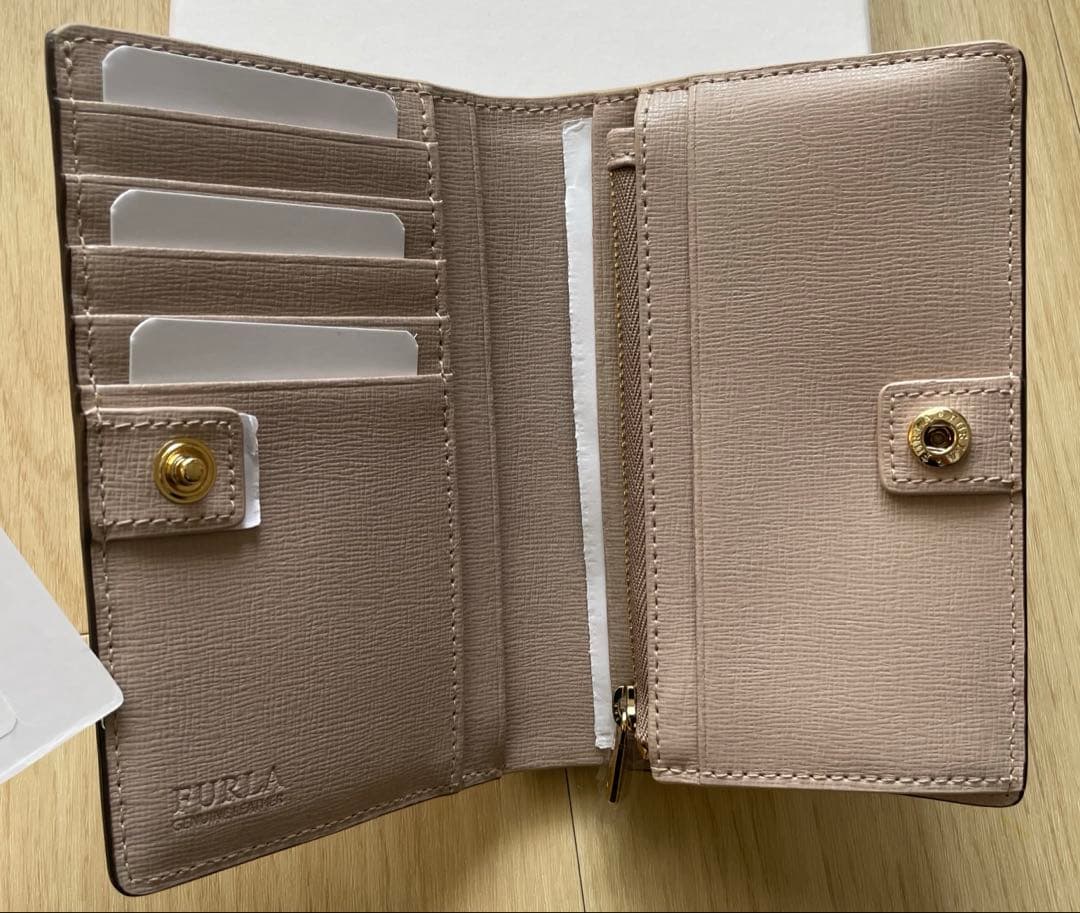 【新品未使用】FURLA フルラ バビロン 二つ折り財布 ダリア ベージュ