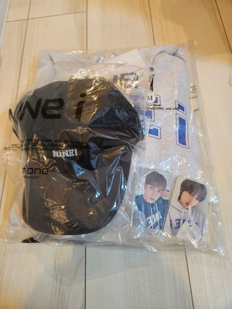 NINE.I ナインアイ フード付きグレーパーカー＆キャップセット(トレカ付き) TECHNINE（テックナイン） スノーボード パーカー スノボー 撥水