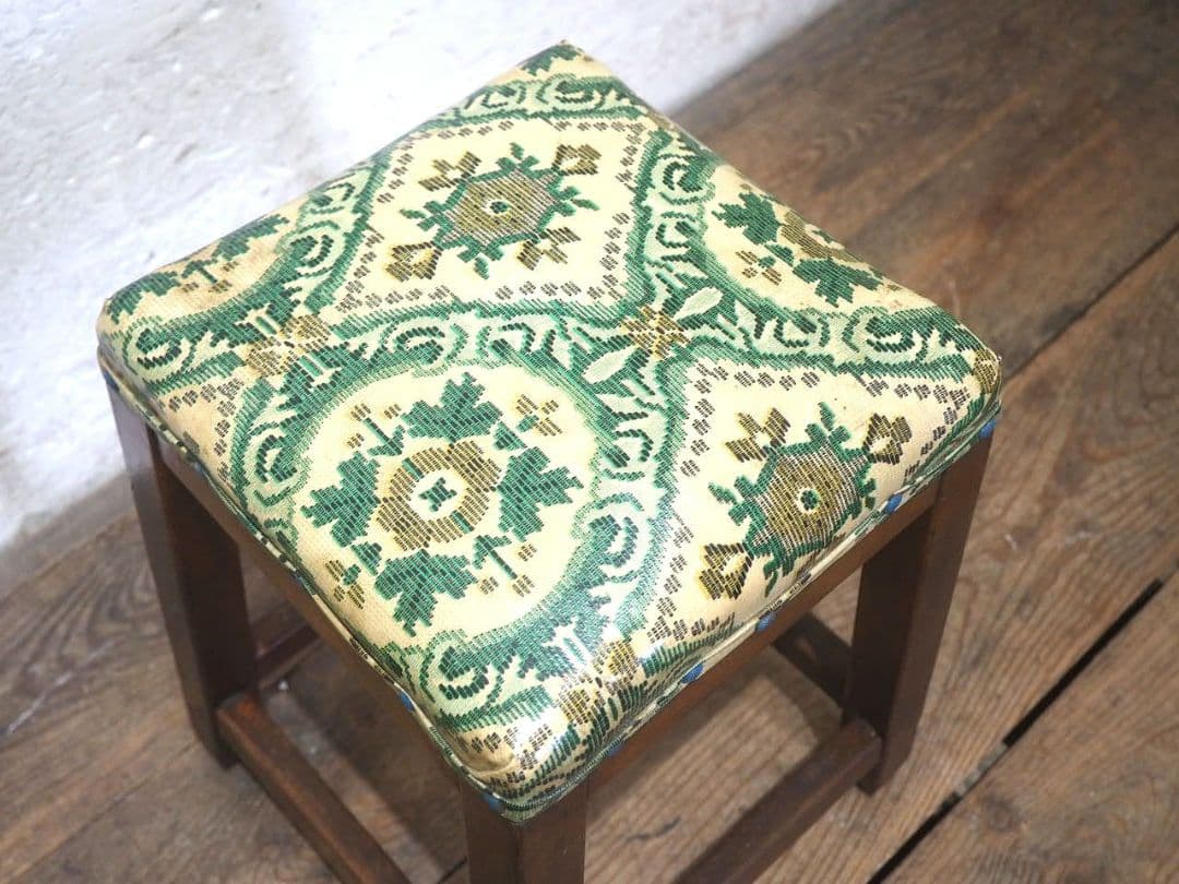 1367 ヴィンテージ　スツール　椅子　イス　チェア　古家具　レトロ　カフェ