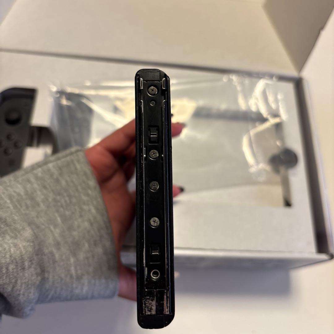 Nintendo Switch グレー 本体 ジョイコン付きジャンク品