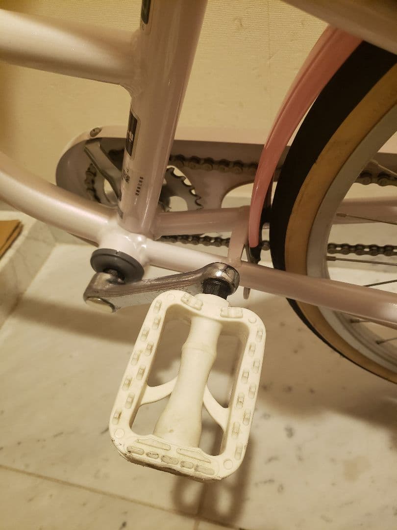 BRIDGESTONE Wild Berry 22 子供用 【室内保管・直渡し】