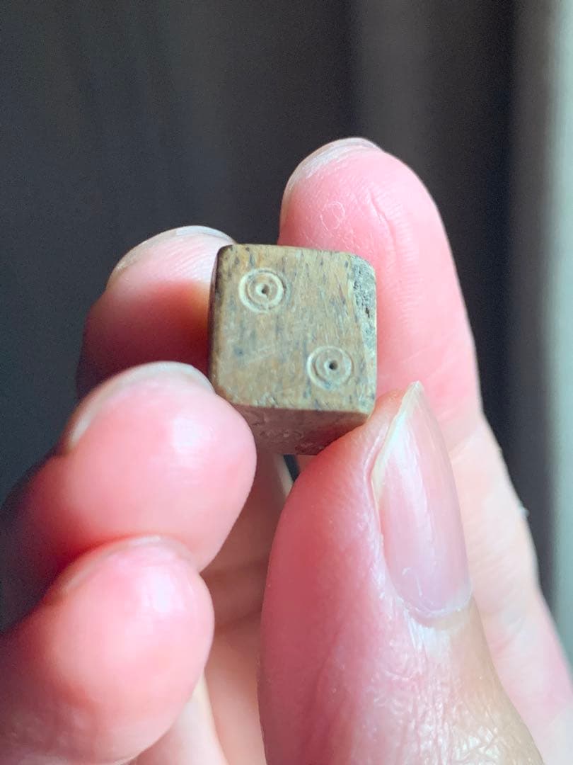 世界最古の六面体サイコロダイス紀元前600年頃根付古銭出土石器土器