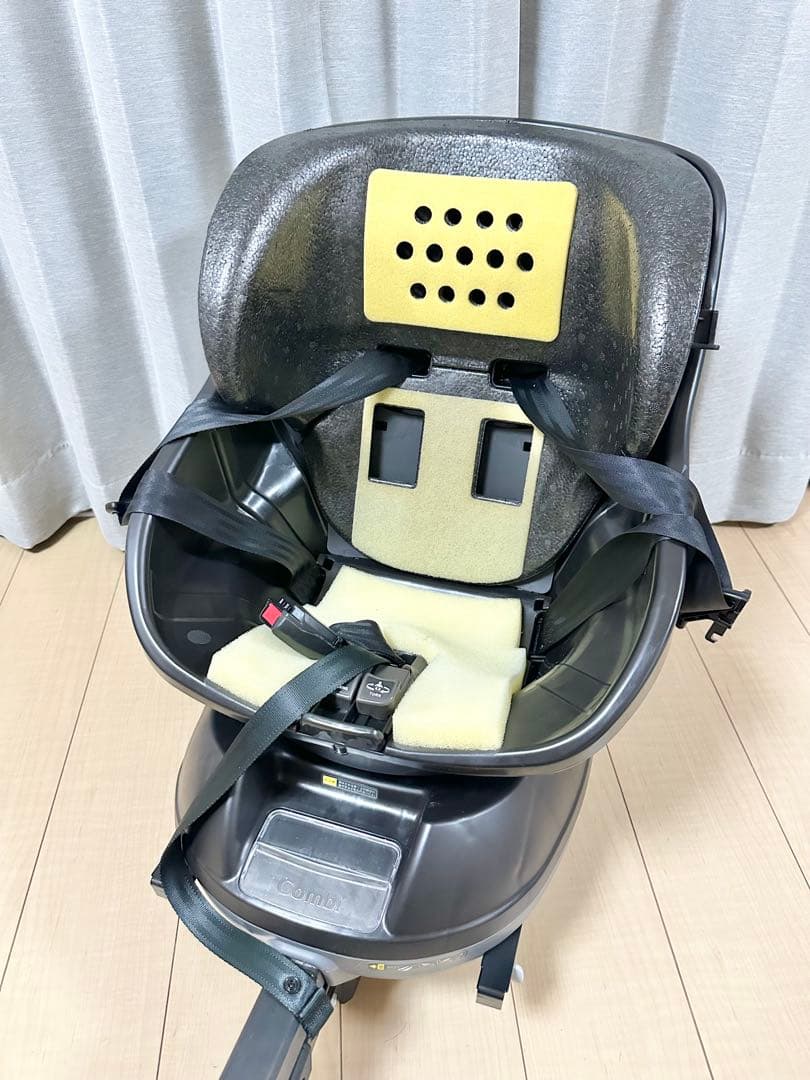 コンビ クルムーヴ スマート light チャイルドシート ISOFIX