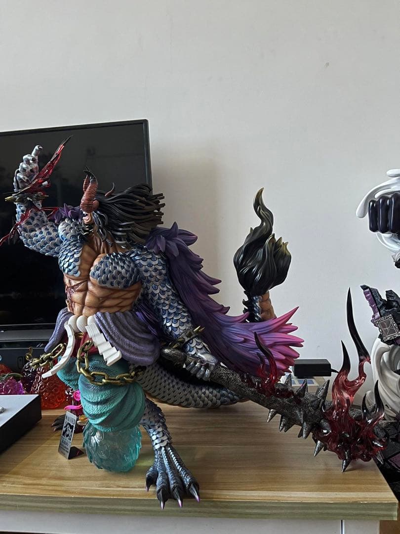 ワンピース カイドウ 【人獣形·酒龍八卦】ガレージキット フィギュアPOP1/8