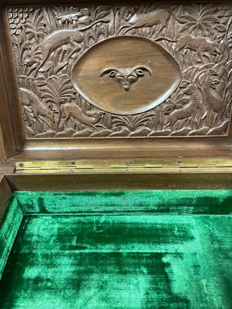 インド アニマル 動物 カシミールヤギ 伝統工芸品 木製彫刻 ジュエル