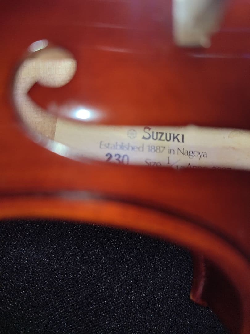 スズキバイオリン 1/10 No.230 弦新品・杉藤弓・ケース・松脂付き