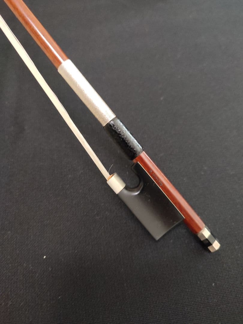 スズキバイオリン 1/10 No.230 弦新品・杉藤弓・ケース・松脂付き