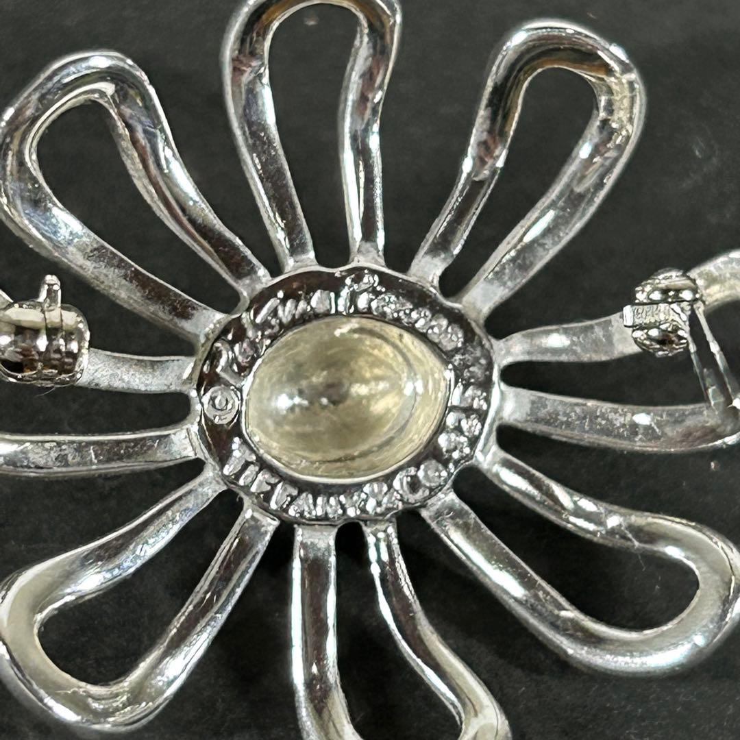 ティファニーデイジー フラワーブローチ925