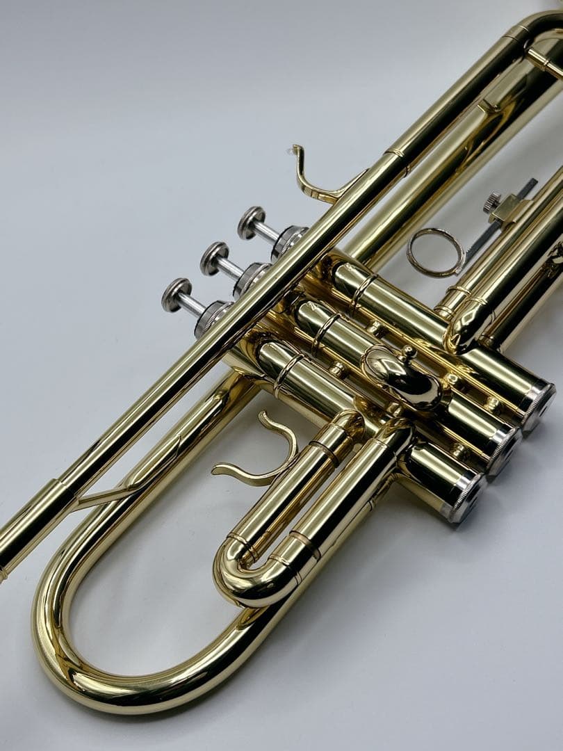 Easter トランペット美品＋Bach 1C 金メッキマウスピース付