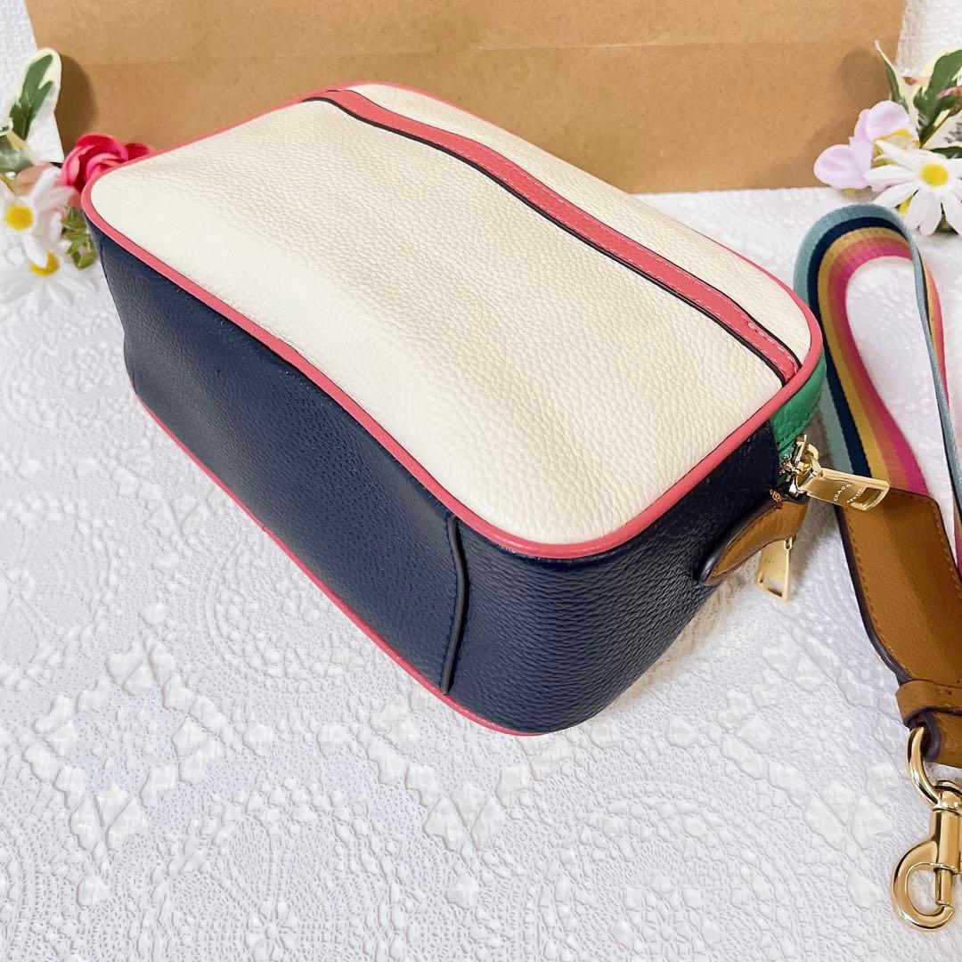 【美品】COACH コーチ ショルダーバッグ カメラバッグ 斜め掛け チャーム付