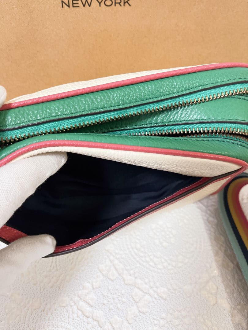 【美品】COACH コーチ ショルダーバッグ カメラバッグ 斜め掛け チャーム付