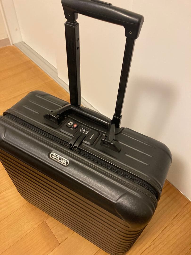 RIMOWAリモワ サルサ機内持込み23Lマットブラック2輪TSAロック - メルカリ