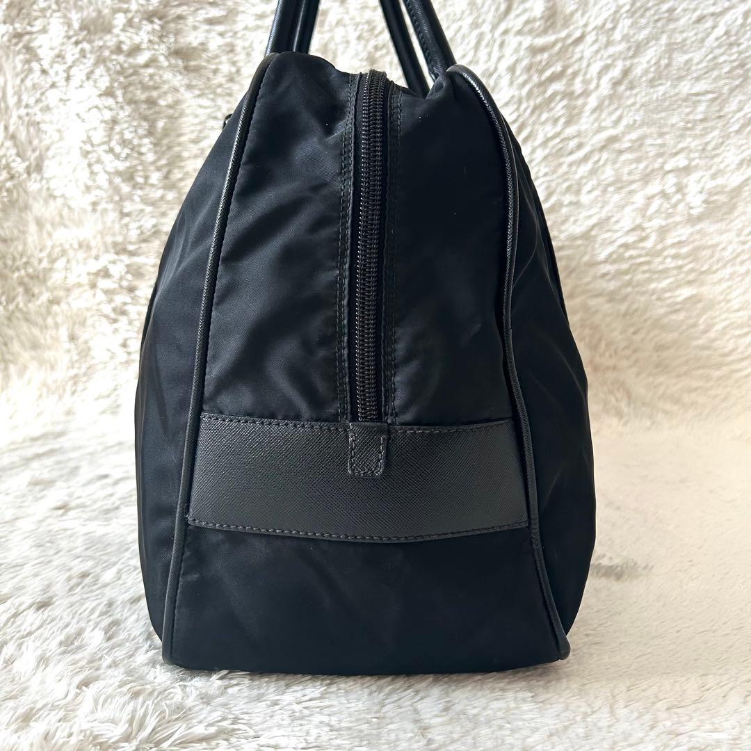 美品✨PRADA プラダ ビジネスバッグ 三角ロゴ　ブリーフケース ナイロン