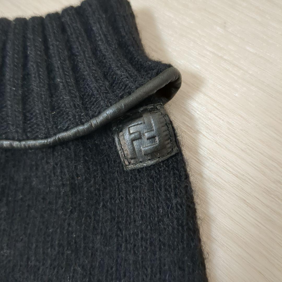 FENDI カシミア100% 手袋 グローブ ブラック ロゴ FENDI カシミヤ100
