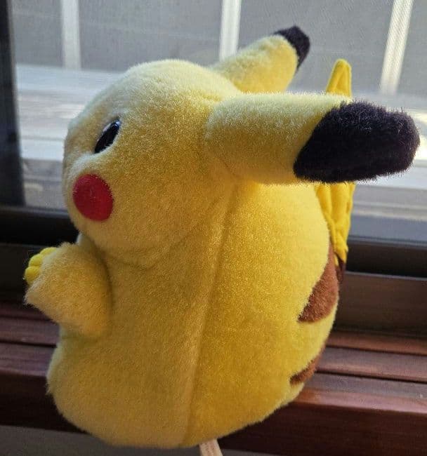 TOMY ピカチュウ　初期　ぬいぐるみ