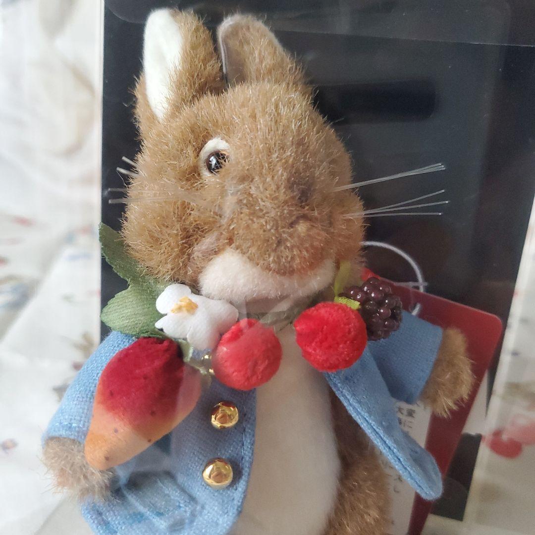 新品 ピンクハウス ピーターラビットコラボ ぬいぐるみコサージュ 2点