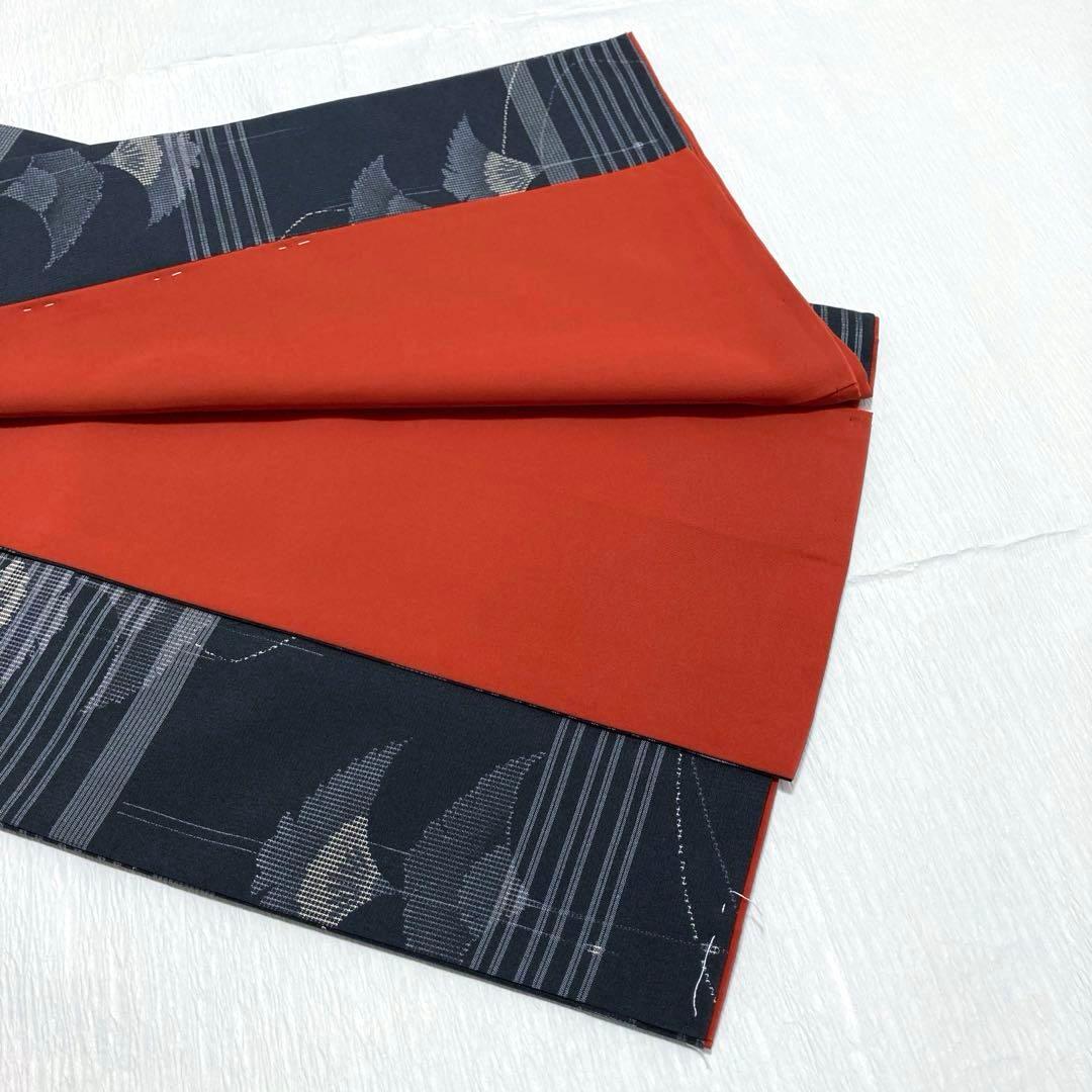 未使用美品✨】東レシルック 洗える着物 小紋 織物調 黒色 横段 飛鶴文