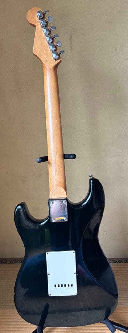 ブラックエレキギター シングルコイル【現状品】