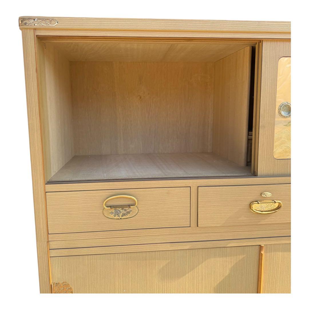 着物 外装は合板ですが衣装収納部は桐箪笥 年代物