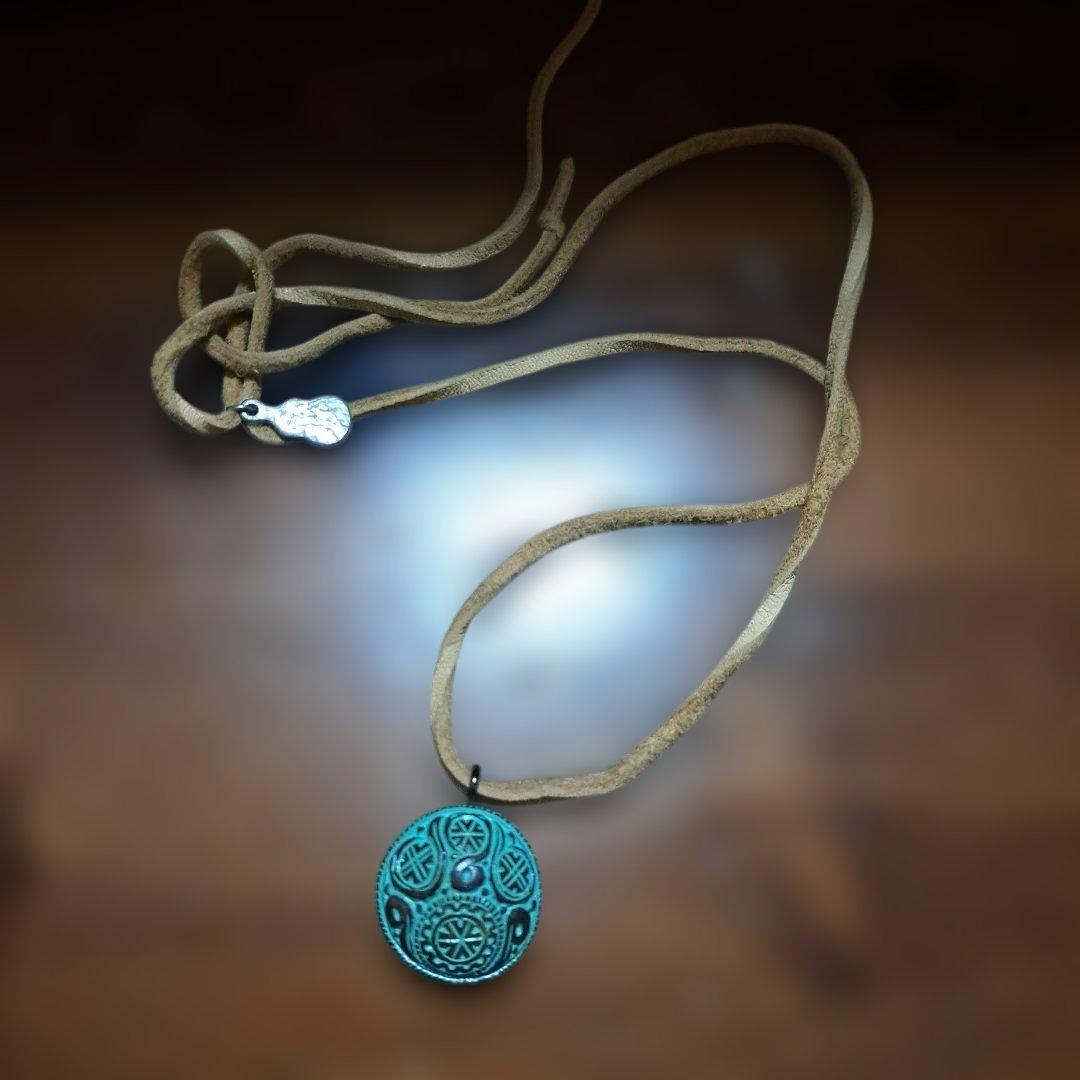 アイヌ木製彫刻模様ネックレス・バレッタ・ブレスレット6点セット