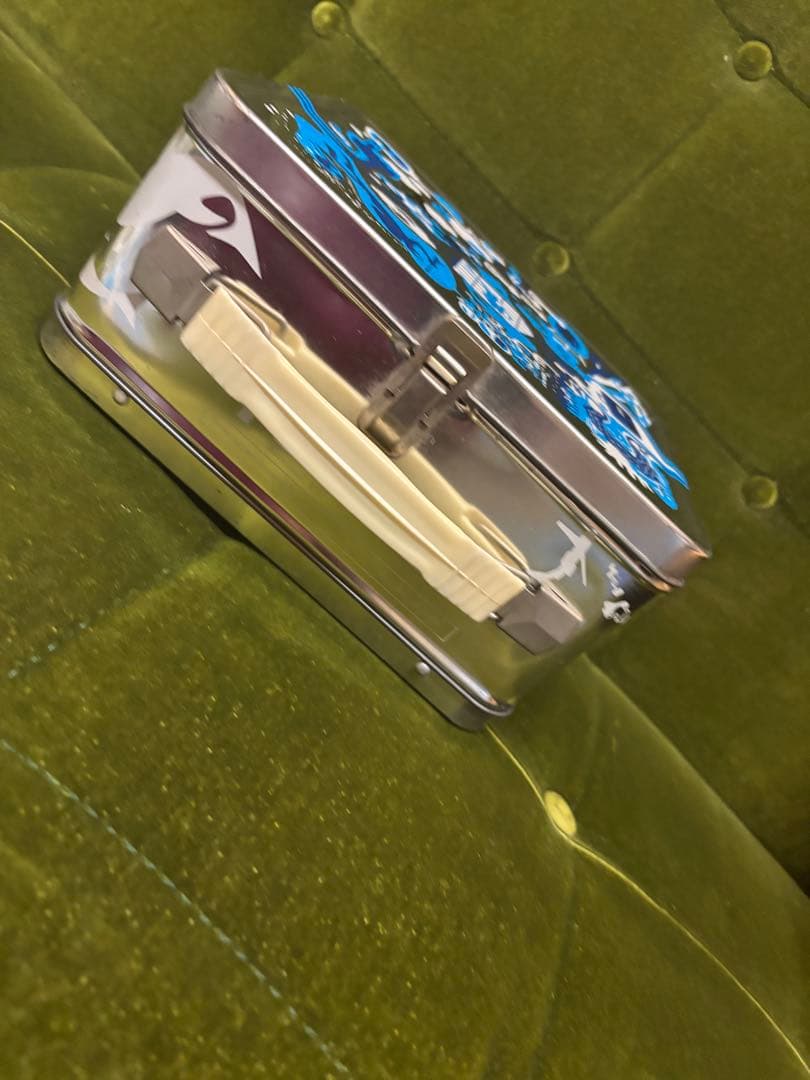 stussy　缶ケース&ステッカー サビ有り